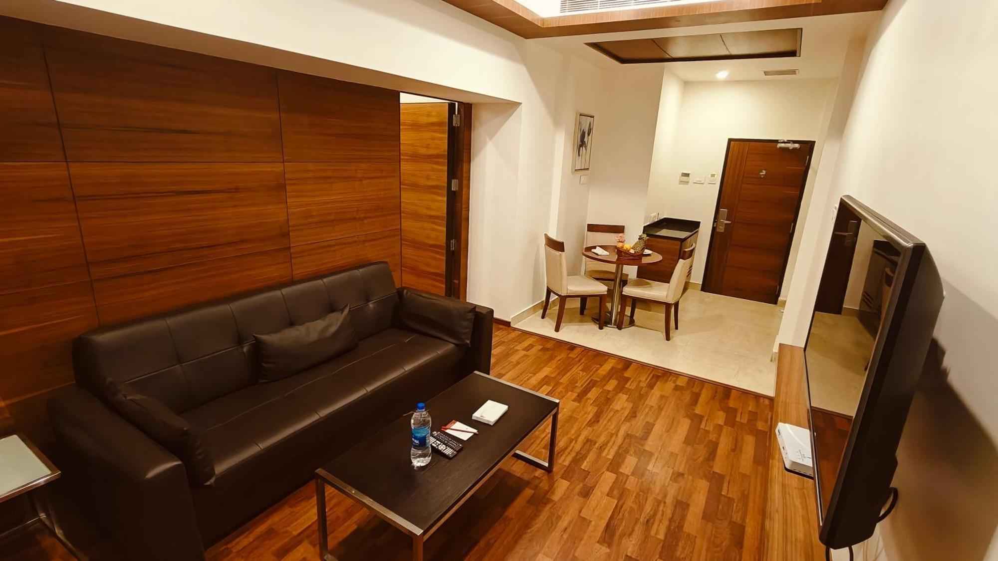 Khanna Fiesta Vellore Exterior foto