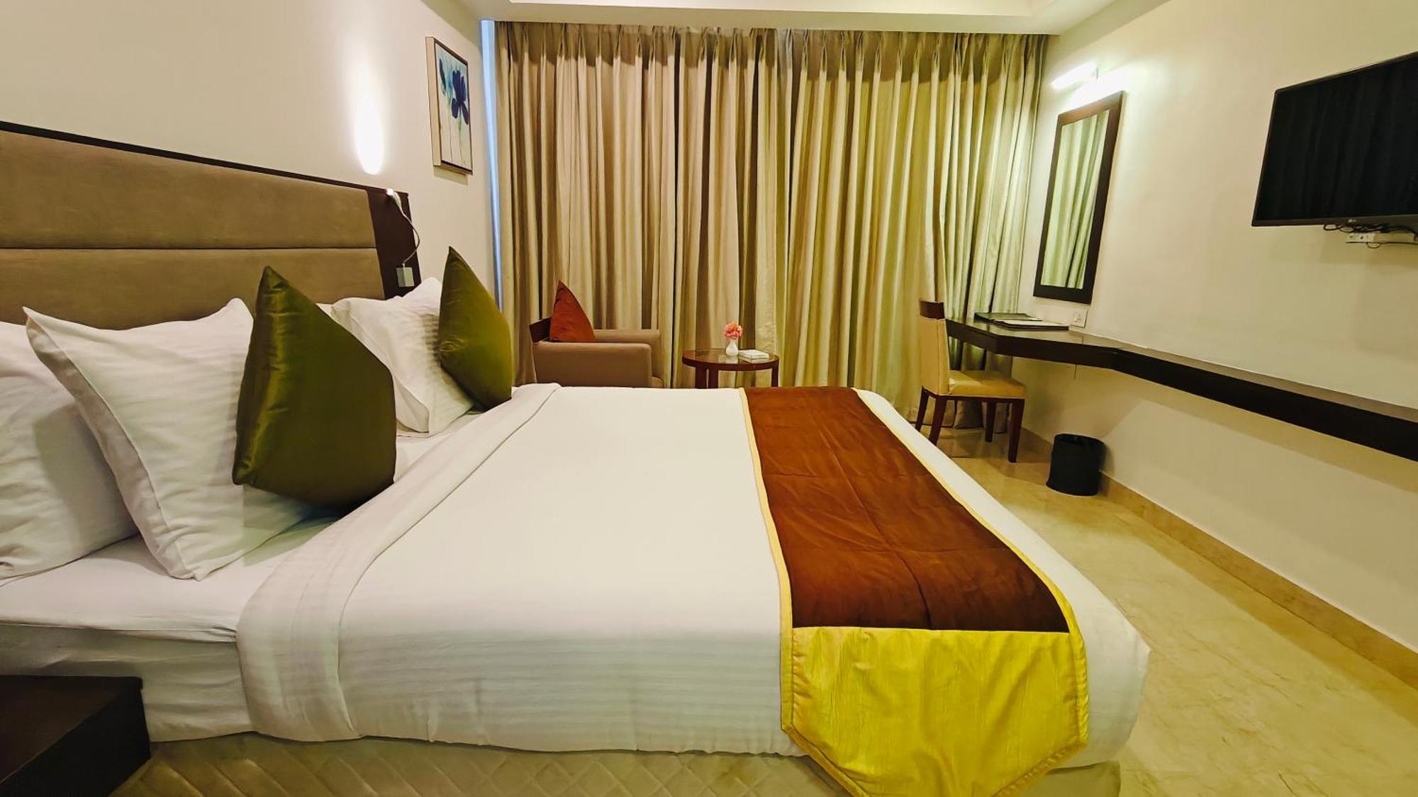 Khanna Fiesta Vellore Exterior foto